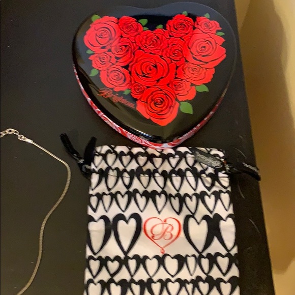 Brighton Necklace - Picture 2 of 6